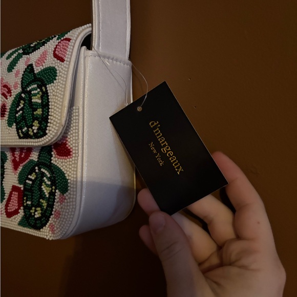 VIRAL Beaded Turtle Print Shoulder Bag - White, Green, Red - Picture 5 of 8